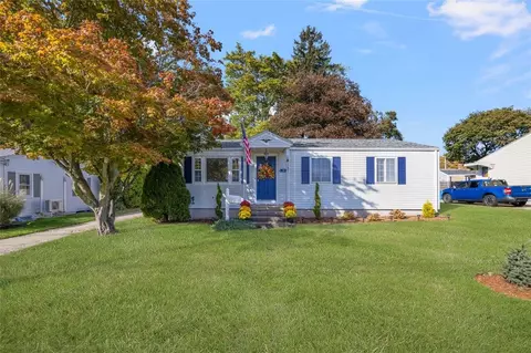 169 Partition St, Warwick, RI 02888