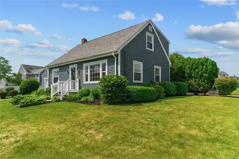 Exterior - 108 Ivan Ave, East Providence, RI 02915 photo 4 of 4