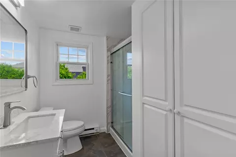 Bath - 108 Ivan Ave, East Providence, RI 02915 photo 4 of 4