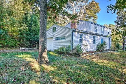 118 Charlotte White Ext, Westport, MA 02790