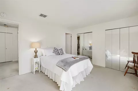 Bedroom - 931 Williamsburg Cir, Warwick, RI 02886 photo 3 of 7