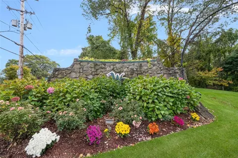 View/Area - 931 Williamsburg Cir, Warwick, RI 02886 photo 3 of 3