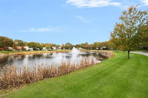 View/Area - 931 Williamsburg Cir, Warwick, RI 02886 photo 2 of 3