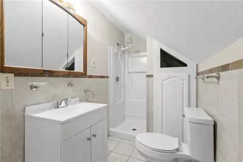 Bath - 715 Elm St, Woonsocket, RI 02895 photo 2 of 3