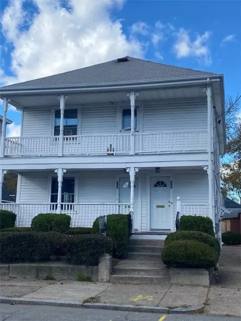 126 Suffolk Ave, Pawtucket, RI 02861