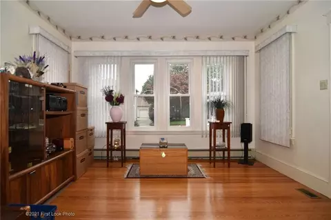 Living - 61 Warwick St, Woonsocket, RI 02895 photo 2 of 7