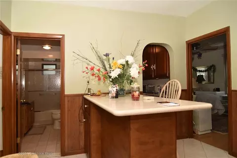 Entry Way - 61 Warwick St, Woonsocket, RI 02895 photo 2 of 2