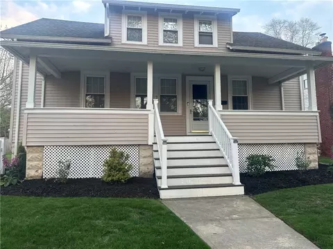 56 Errol St, Warwick, RI 02888