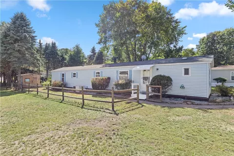 21 Lear Dr, Coventry, RI 02816