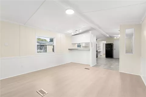 Living - 21 Lear Dr, Coventry, RI 02816 photo 2 of 3