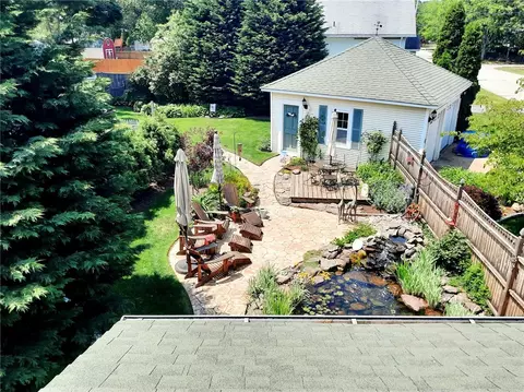 Exterior - 117 Spring Green Rd, Warwick, RI 02888 photo 12 of 15