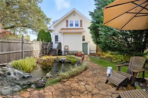 Exterior - 117 Spring Green Rd, Warwick, RI 02888 photo 5 of 15