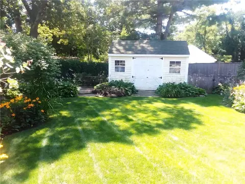 Exterior - 117 Spring Green Rd, Warwick, RI 02888 photo 13 of 15