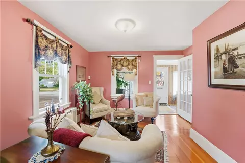 Living - 117 Spring Green Rd, Warwick, RI 02888 photo 1 of 1