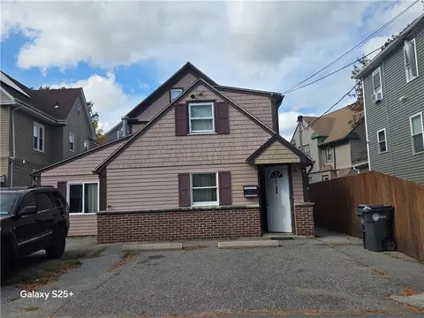 35 Spicer St, Providence, RI 02905