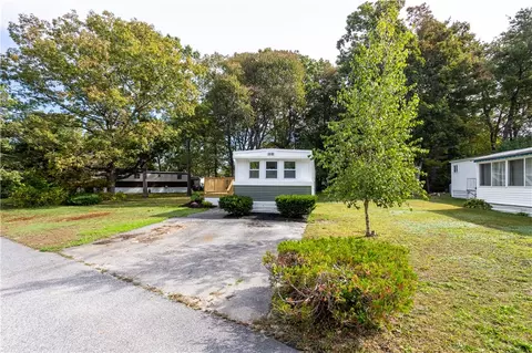 Exterior - 17 Park Ln, Coventry, RI 02816 photo 3 of 6