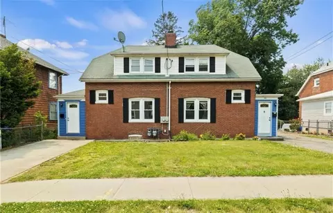 166 Roger Williams Ave, East Providence, RI 02916
