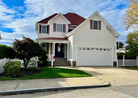 41 Follett St, East Providence, RI 02914