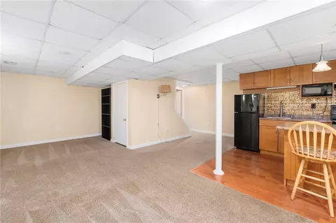 16 Taylor Ln, Warwick, RI 02886 photo 33