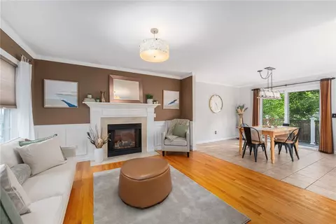 16 Taylor Ln, Warwick, RI 02886 photo 6