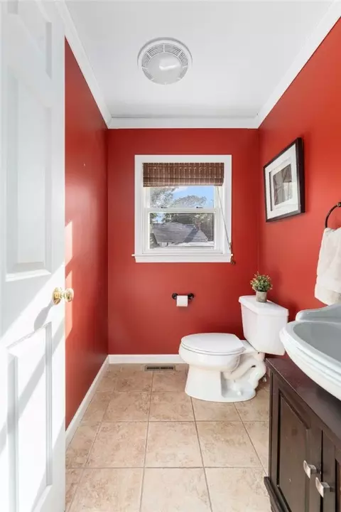 16 Taylor Ln, Warwick, RI 02886 photo 19