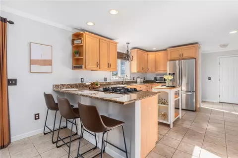 16 Taylor Ln, Warwick, RI 02886 photo 11