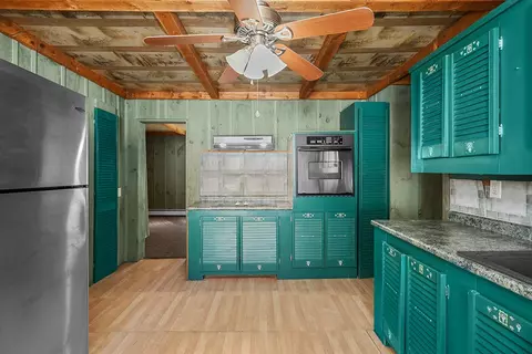 Kitchen - 625 Gaskill St, Woonsocket, RI 02895 photo 2 of 4