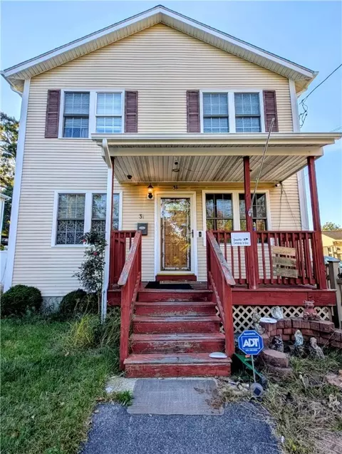 31 Burrows St, Providence, RI 02907