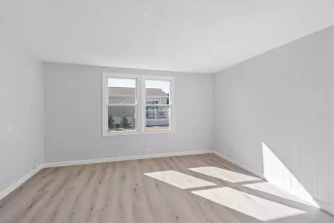 Living - 14 Valiant Dr, Coventry, RI 02816 photo 4 of 6