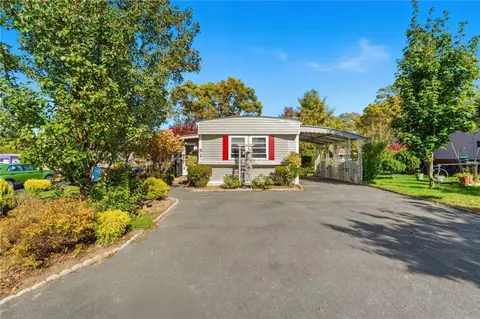 5 Lane B, Coventry, RI 02816 photo 2