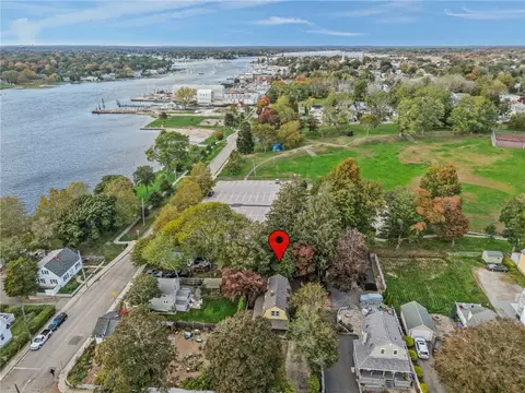 View/Area - 49 Bridge St, Warren, RI 02885 photo 1 of 5