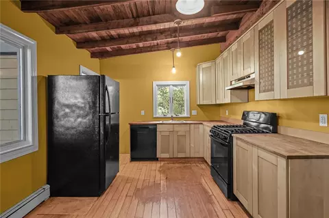 Kitchen - 49 Bridge St, Warren, RI 02885 photo 3 of 3