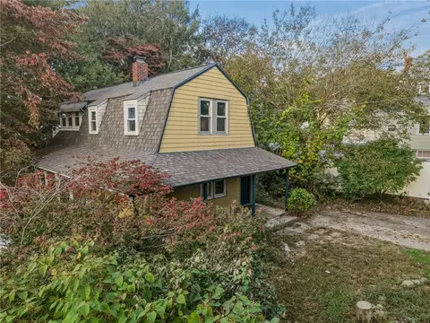 Exterior - 49 Bridge St, Warren, RI 02885 photo 7 of 7