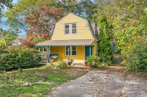 Exterior - 49 Bridge St, Warren, RI 02885 photo 1 of 7