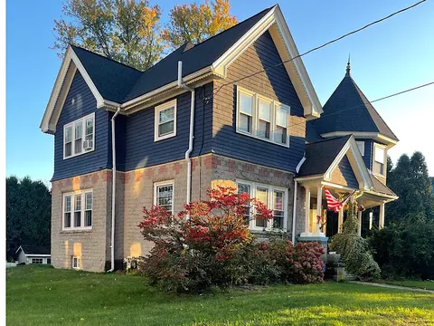 56 Winter St, Woonsocket, RI 02895 photo 2