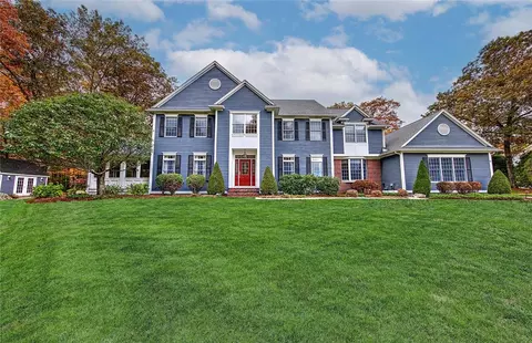 10 Mcpartland Way, East Greenwich, RI 02818