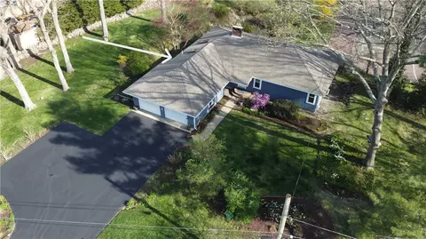63 Duck Cove Rd, North Kingstown, RI 02852