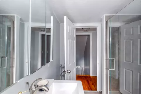 Bath - 76 Massachusetts Ave, Warwick, RI 02888 photo 3 of 4