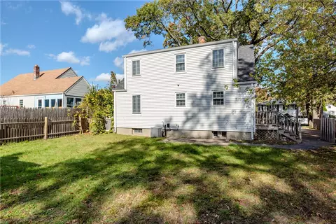 Exterior - 76 Massachusetts Ave, Warwick, RI 02888 photo 3 of 7