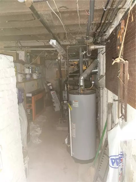 Entry Way - 102 Willow St, Woonsocket, RI 02895 photo 4 of 4