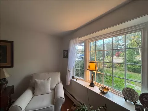 4 Pine Crest Dr, Woonsocket, RI 02895 photo 10