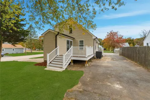 170 Holmes Rd, Warwick, RI 02888 photo 7