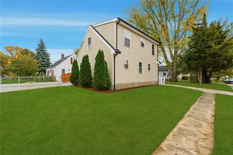 170 Holmes Rd, Warwick, RI 02888 photo 45