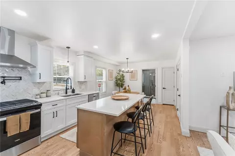 170 Holmes Rd, Warwick, RI 02888 photo 11