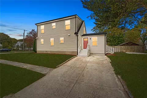 170 Holmes Rd, Warwick, RI 02888 photo 3