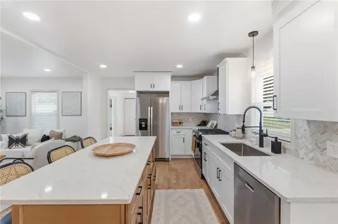 170 Holmes Rd, Warwick, RI 02888