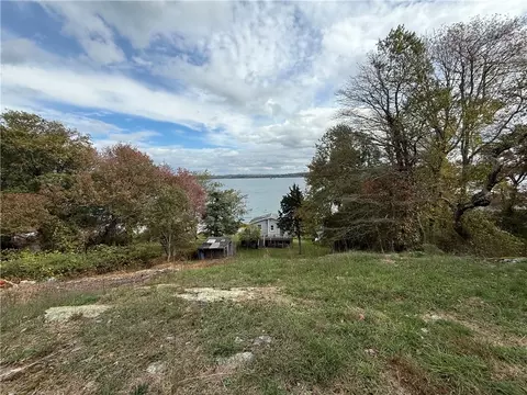 0 Governor Paine Rd, Portsmouth, RI 02872