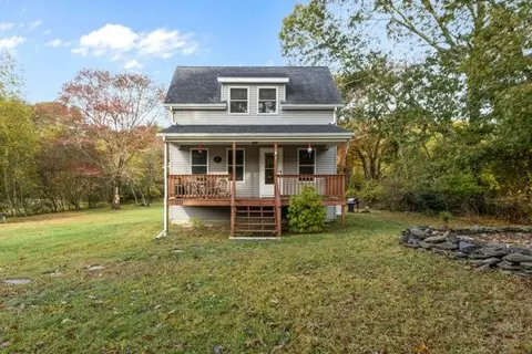 033 Alden Ave, Portsmouth, RI 02871