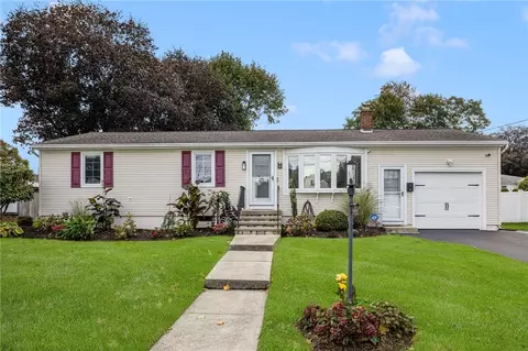 51 Stone Dr, Cranston, RI 02920