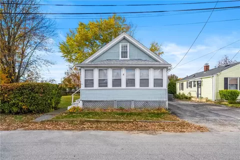48 Cleveland St, North Providence, RI 02904